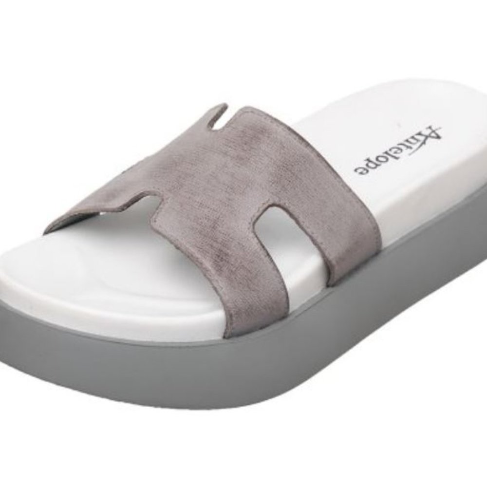 Antelope | Gray & White Savvy Leather Platform Slide